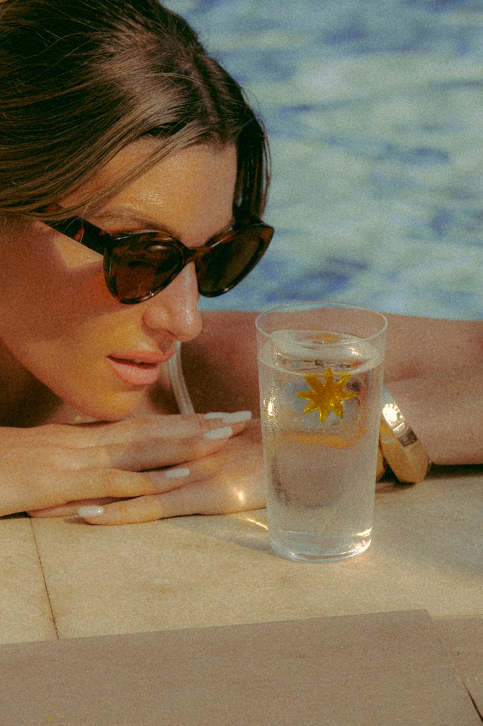 Soleil cocktail - lifestyle picture