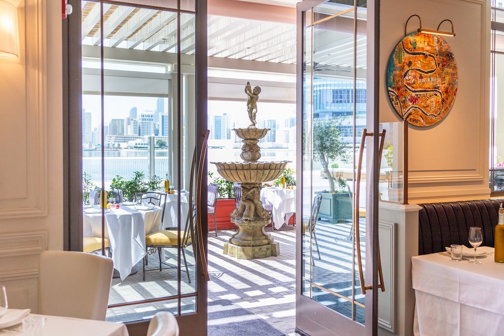 Business lunch - Abu Dhabi