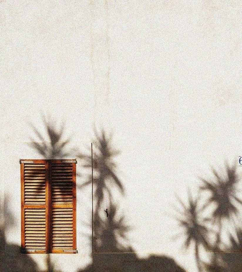 Home_page_La_Petite_Maison_LPM_Bar_and_Res.max-1024x1024